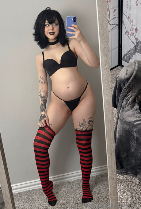 Mewriah heiße erwachsene bild