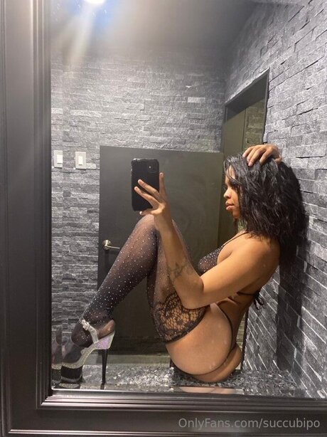 Thexoclub hübsche pornostar bild