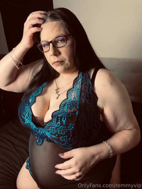 Remmyvip pornostar top foto