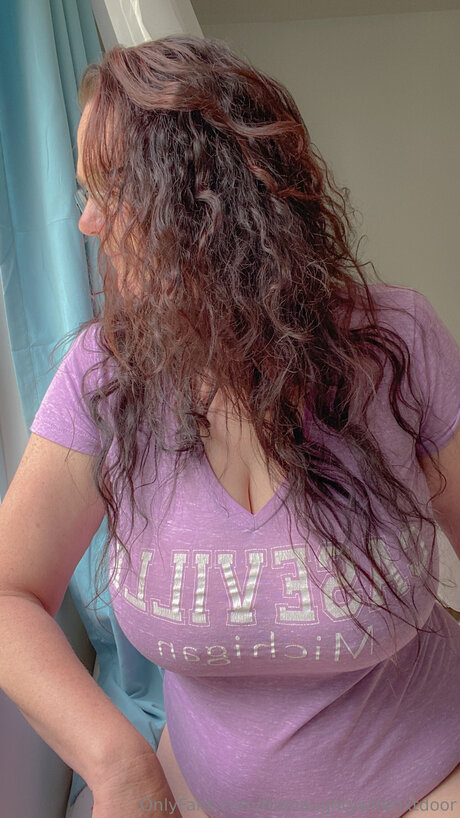 Thenaughtywifenxtdoor schöne erwachsene archiv