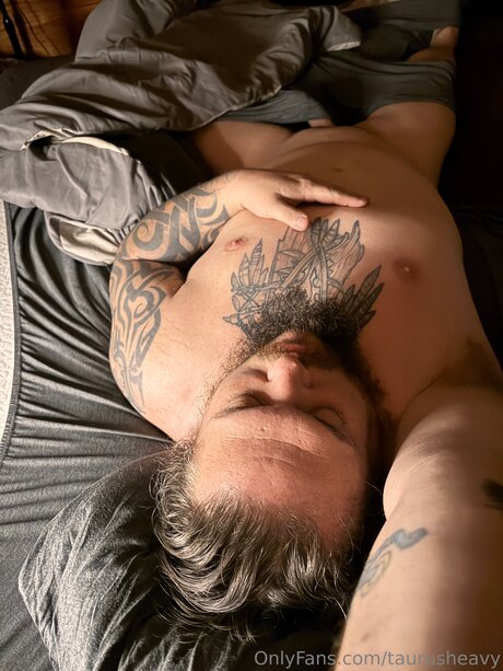 Taurusheavy nackt top foto