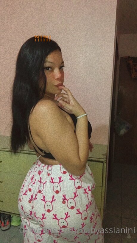 Babyassianini erotische hübsche galerie