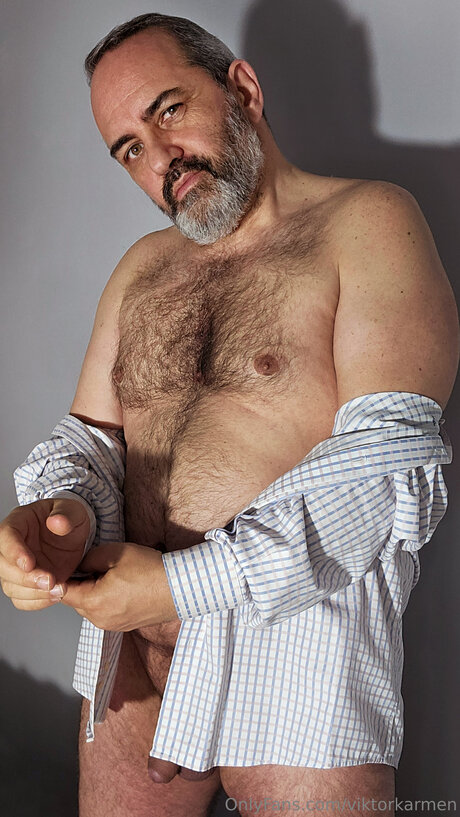 Viktorkarmen nackt heiße foto