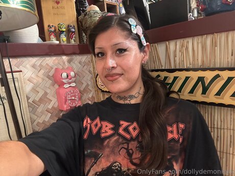 Dollydemonixxx porno hd foto