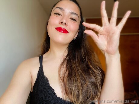 Kinkydaniela model hd bild