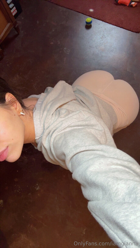 Iamgianna kostenlose heiße bild