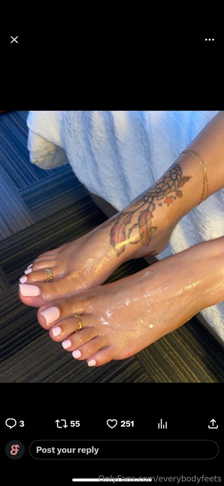 Everybodyfeets model pornografische galerien