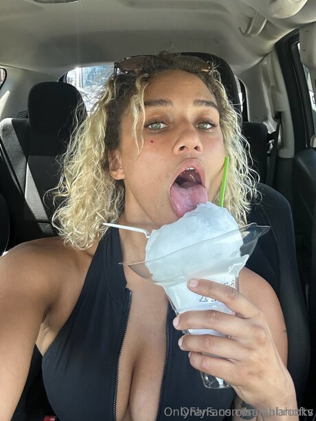 Salahoftv schöne pornostar bild