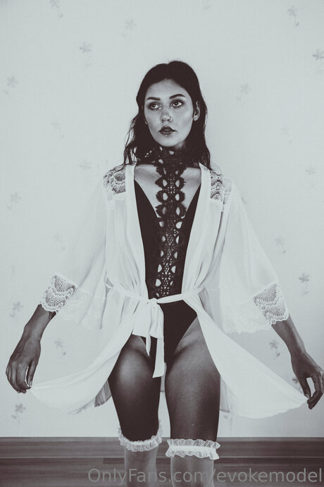 Evokemodel pornostar hd bilder