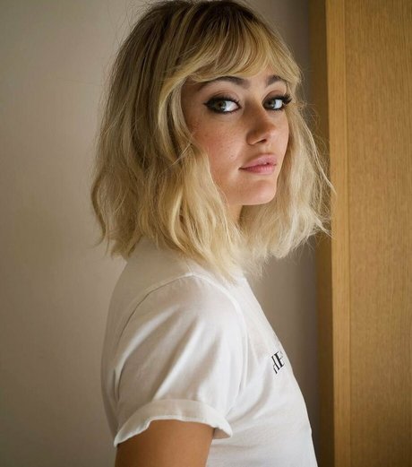 Ella Purnell pornostar erotische galerien