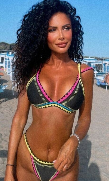 Ginia 900 erwachsene sex galerien