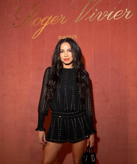 Jurnee Smollett model sexy bild