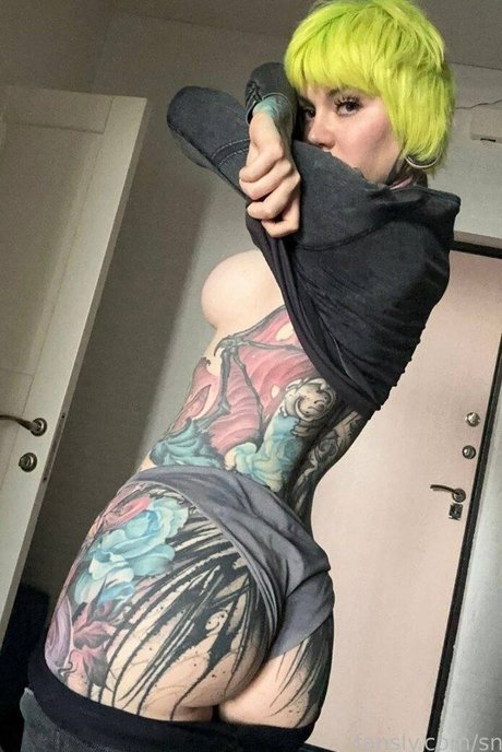 snegga vinni model pornographische galerie