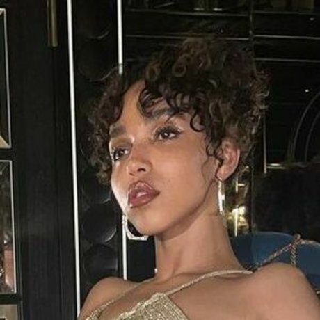 FKA Twigs erotische heiße fotos