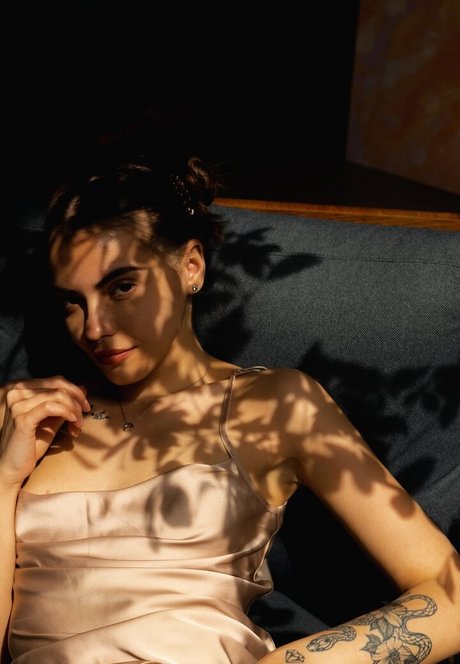 aelmiramirae xxx foto