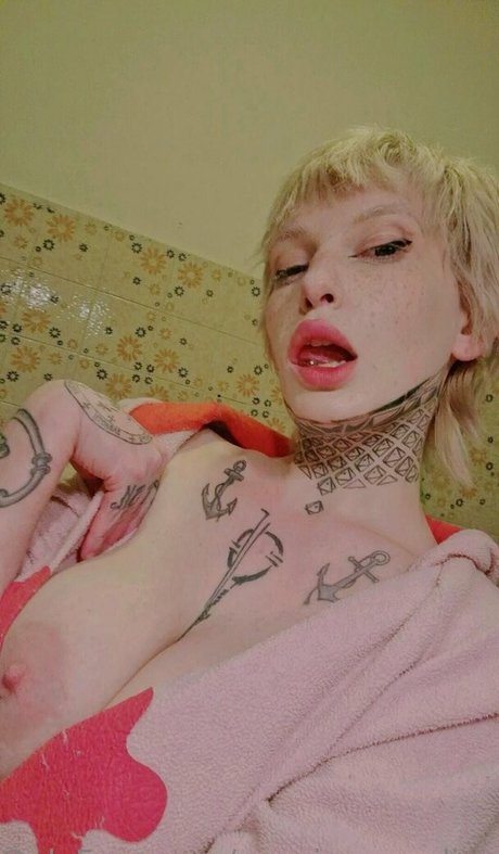 Nausicaa Rondina heiße sex bilder