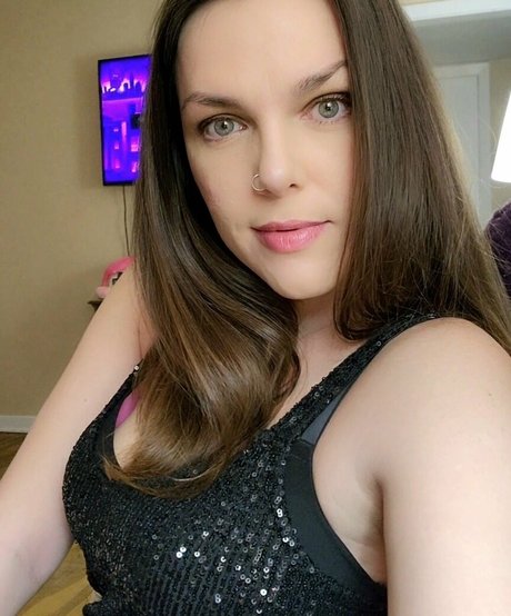 laced raven nackt perfekte galerie