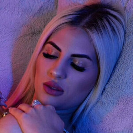 alidayalter erotische pornografische fotos