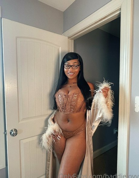 baddiejoyy pornographische foto