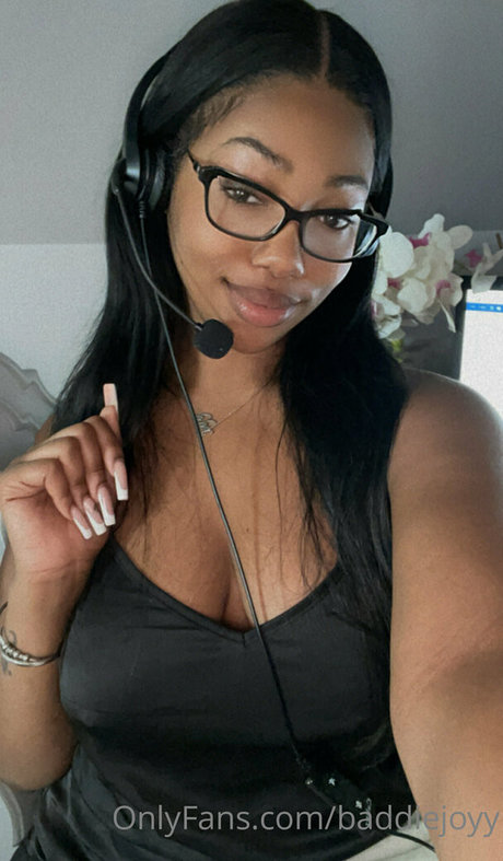 baddiejoyy nackt schöne fotos