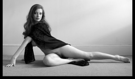 Misha Lowe freie nackte fotos