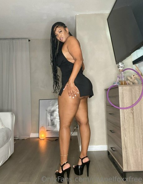 chanelfoxxfree kunst sexy bilder