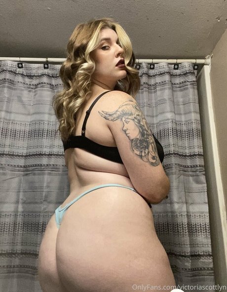 victoriascottlyn nacktheit perfekte bild