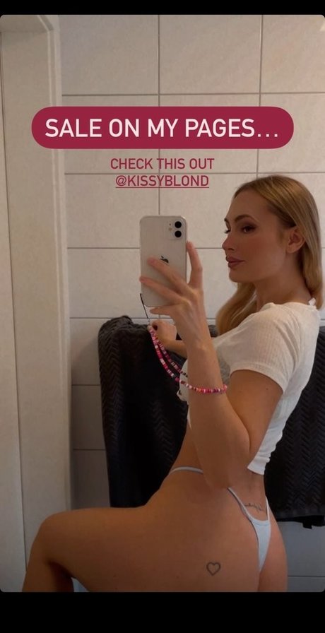 Chrissy xoxo pornostar sex bild