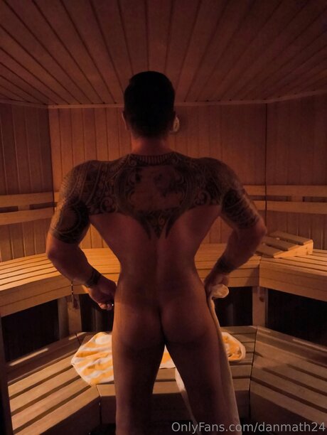 nerdige teen-onlyfans hd akt galerie