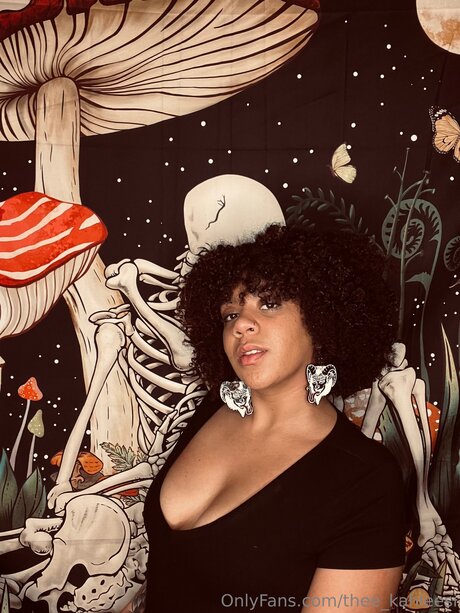 Thee Kahleesi model porno bild