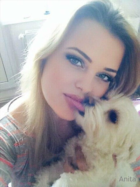 Lovewithanita freie nackte bild