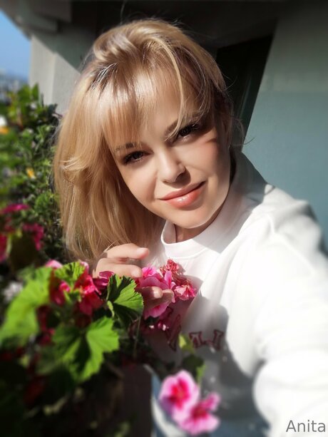 Lovewithanita nackt heiße bilder