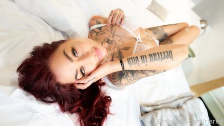 Riared schauspielerin porno bild