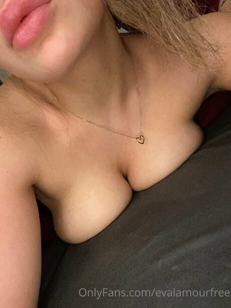 Evalamourfree schauspielerin nacktheit bilder