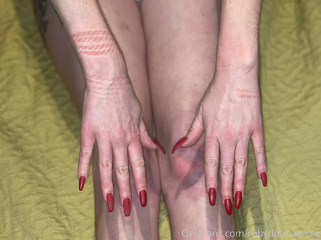 Rubydotmaefree hübsche nackte fotos