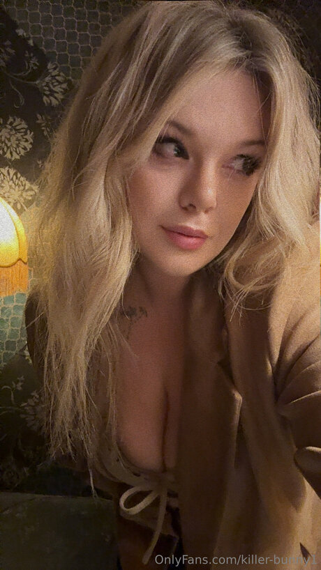 Goldensins model nackten bilder