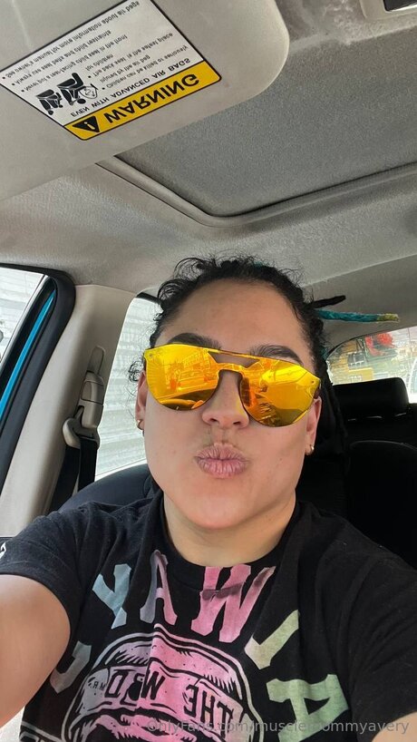 Queenmuscleavery freie erotische fotos