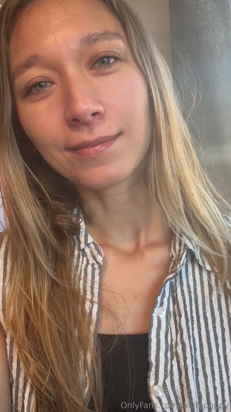 Nikitapoppy heiße nackten galerie