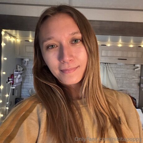 Nikitapoppy hübsche sexy galerien