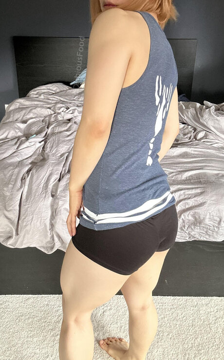 Wilddubiousfood pornostar perfekte bild