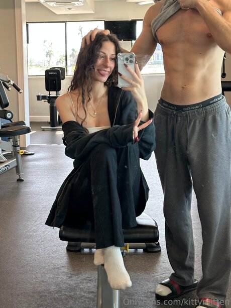 Kittymitten sexy top bilder