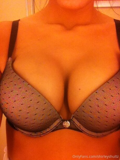 Shirleyshultz sexy porno galerie