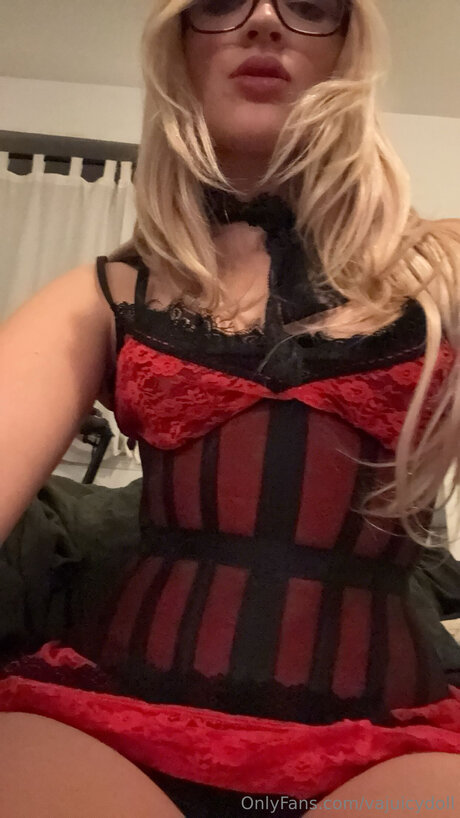 Divadoll1 nackt kunst foto