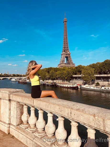 Tay Noelfree schauspielerin exklusive galerie