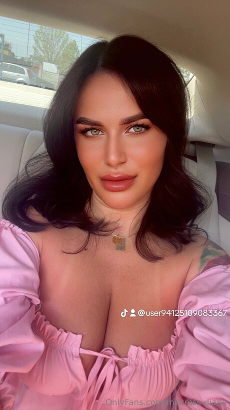 Mistress Diana Bilder