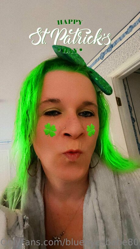 Blueeyesbabe80 schöne nackte foto