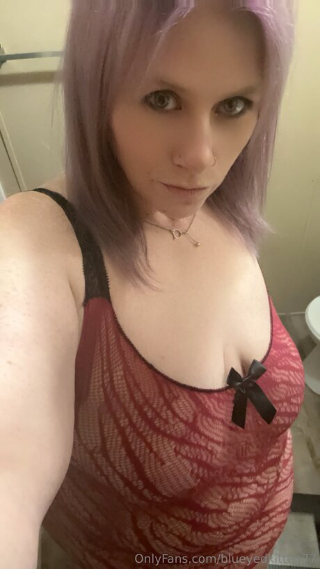 Blueyedkitten77 freie nacktheit galerie