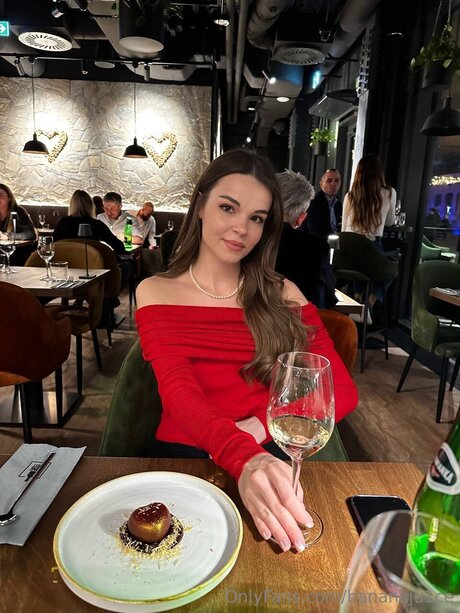 Bananaju1ce nacktheit pornostar galerien