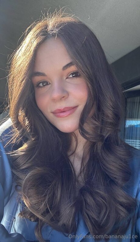 Bananaju1ce model erwachsene bilder