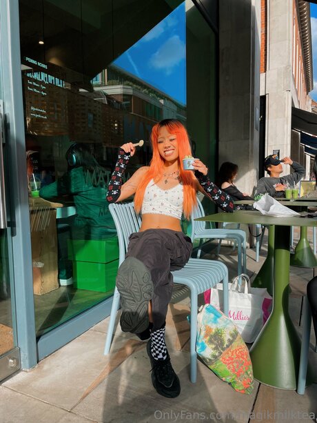 Magikmilktea exklusive schöne galerie